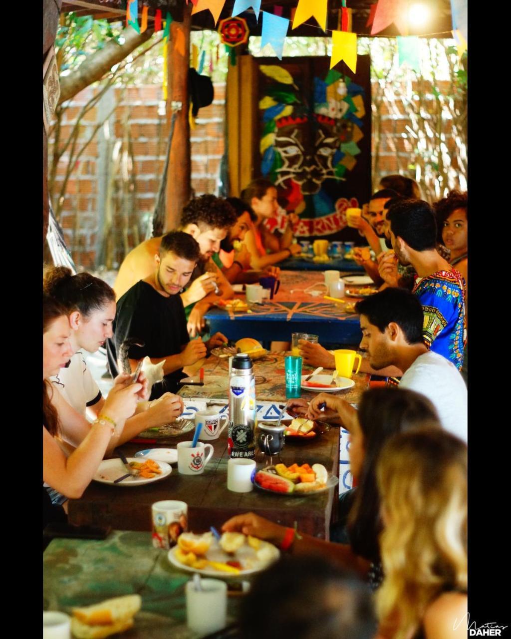 Lagarto Na Banana Hostal *